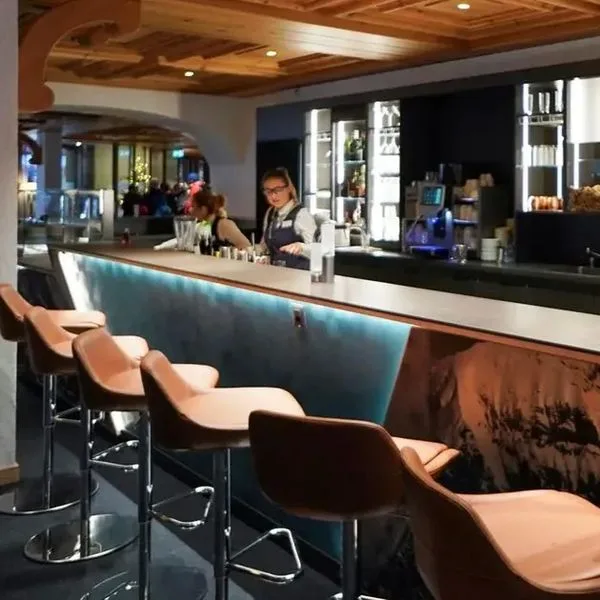 Sunstar Grindelwald - zdjęcie 2