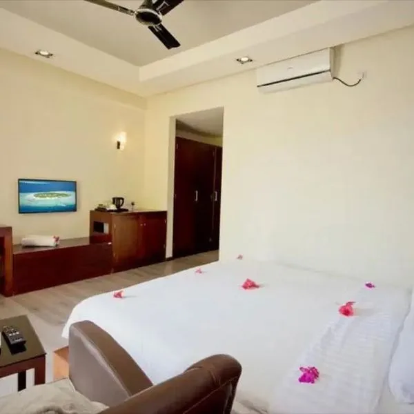 Eriyadu Island Resort - zdjęcie 3