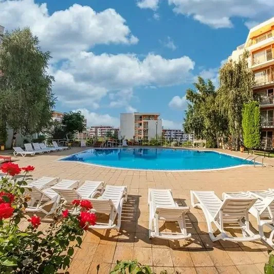 Crown Fort Club - zdjęcie 3