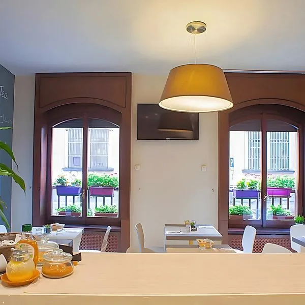 Ares Milano - zdjęcie 4