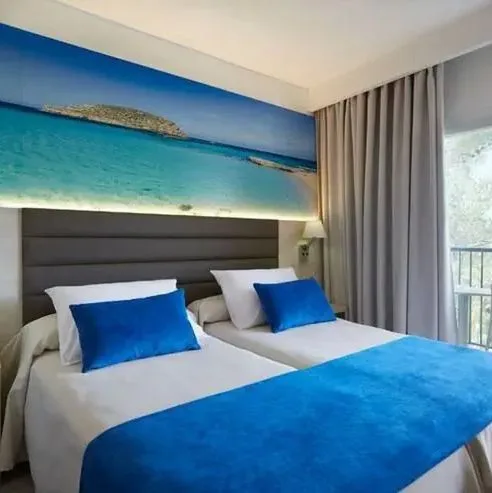 Invisa Club Cala Blanca - zdjęcie 4