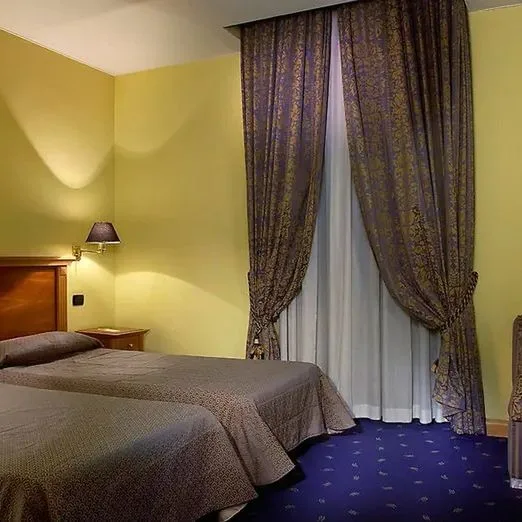 Diplomatic (Rzym) - zdjęcie 2