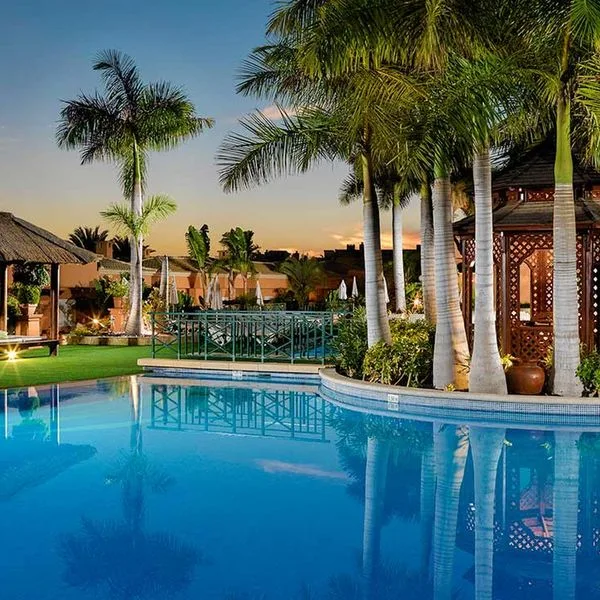 Green Garden Resort & Suites