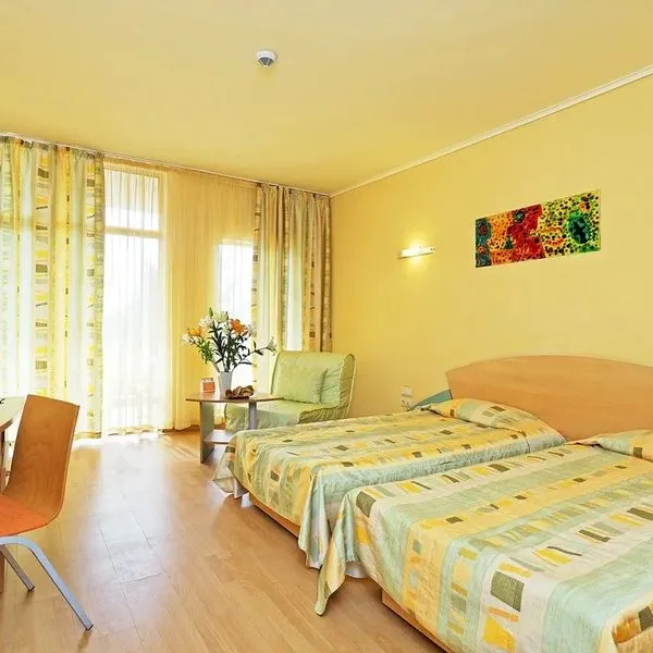 Atlas (Golden Sands) - zdjęcie 2