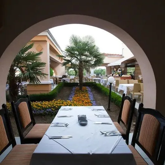 Duni Royal Belleville - zdjęcie 2