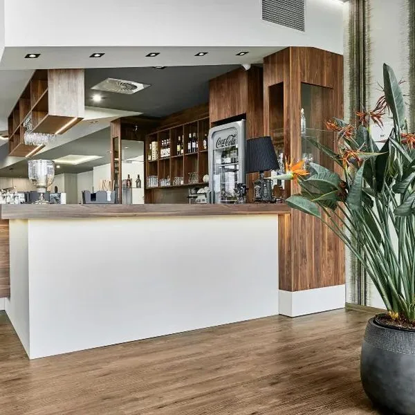 DB Hotel - zdjęcie 3