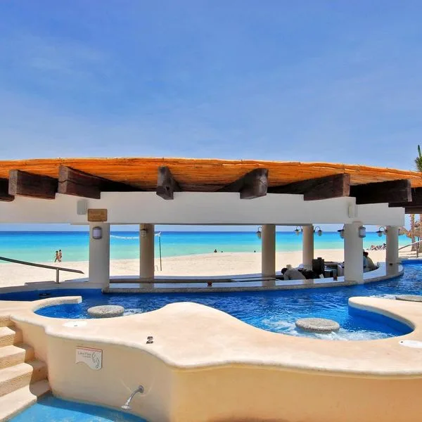 Wyndham Grand Cancún Resort & Villas (ex. Omni Cancun) - zdjęcie 3