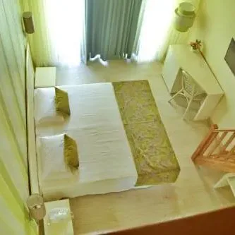 Ouril Julia - zdjęcie 2