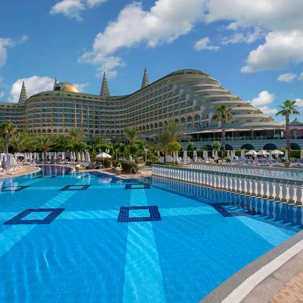 Delphin Imperial Lara - zdjęcie 2