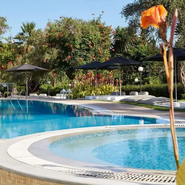 Mr & Mrs White Corfu - zdjęcie 5