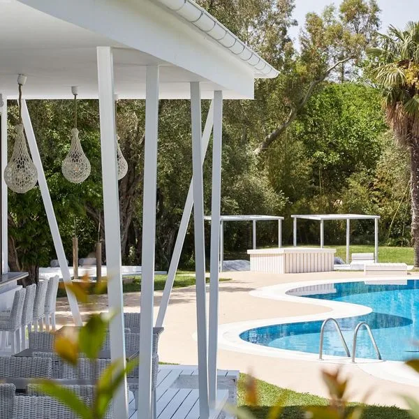 Mr & Mrs White Corfu - zdjęcie 2