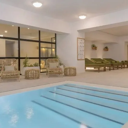 HM Ayron Park - zdjęcie 4