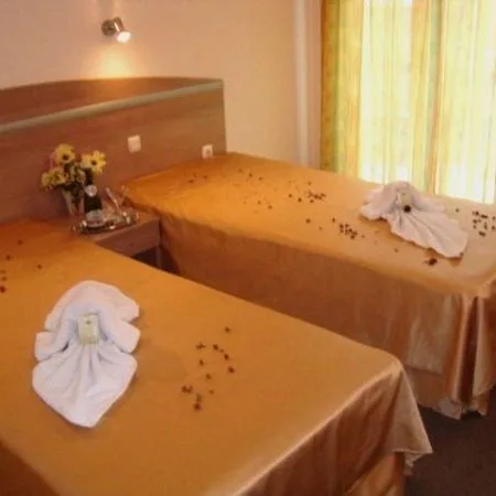 Zeus (Pomorie) - zdjęcie 4