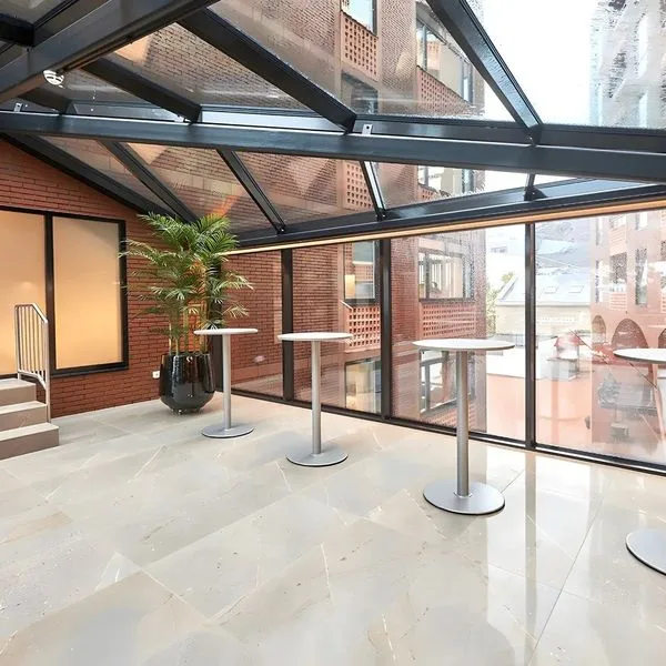 Metropol - zdjęcie 3