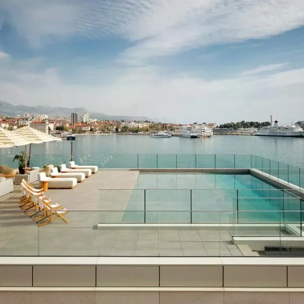 Ambasador(Split) - zdjęcie 3