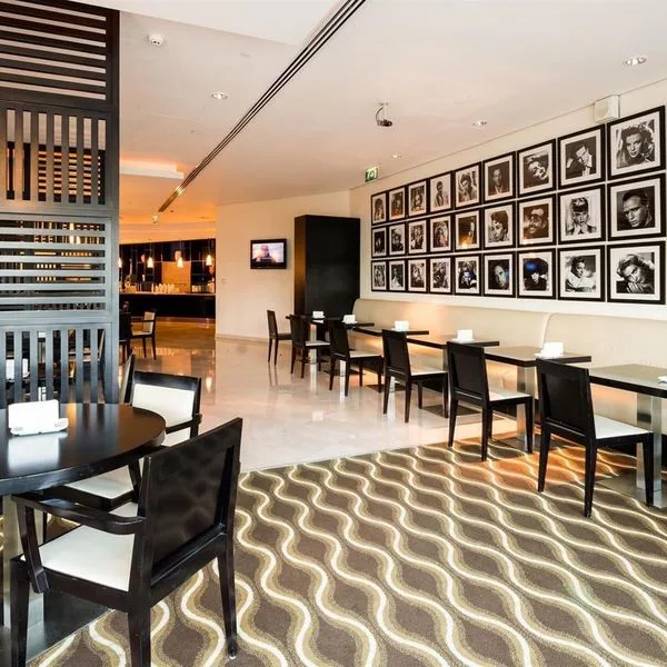 Holiday Inn Express Dubai Airport - zdjęcie 3