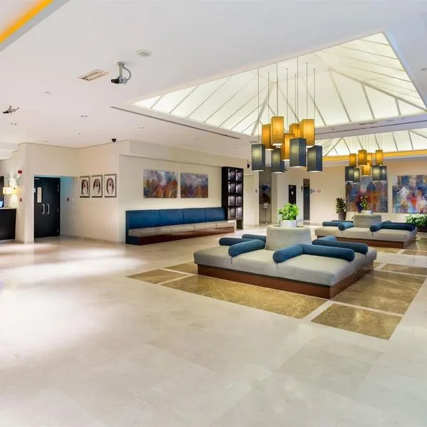 Holiday Inn Express Dubai Airport - zdjęcie 4