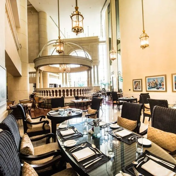 The Tower Plaza (ex. Grand Millennium Plaza) - zdjęcie 2