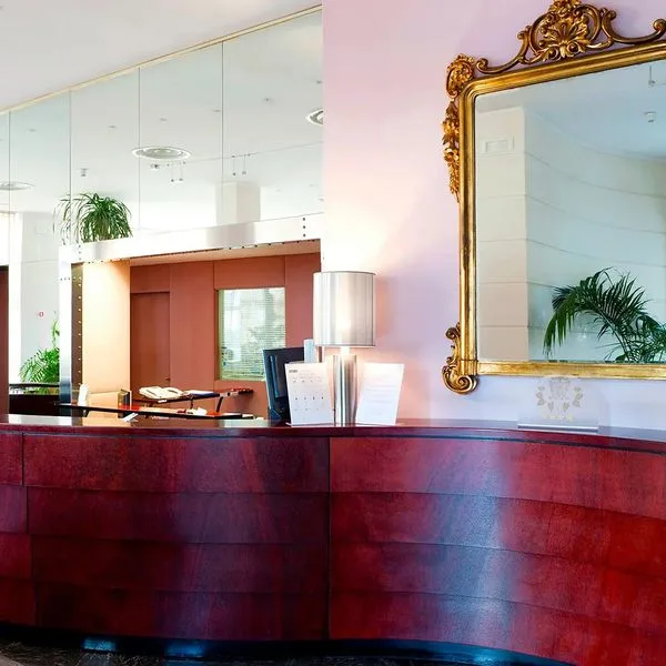 Reginna Palace - zdjęcie 4