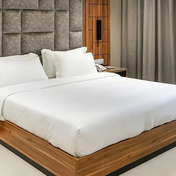 Plaza Hotel and Resort - zdjęcie 3