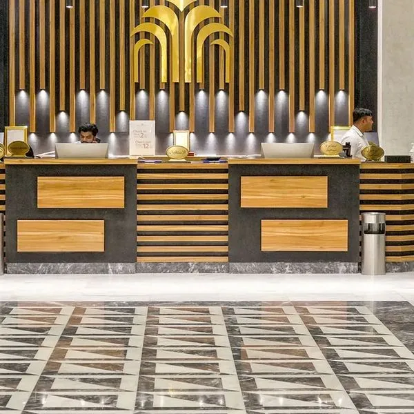 Plaza Hotel and Resort - zdjęcie 2