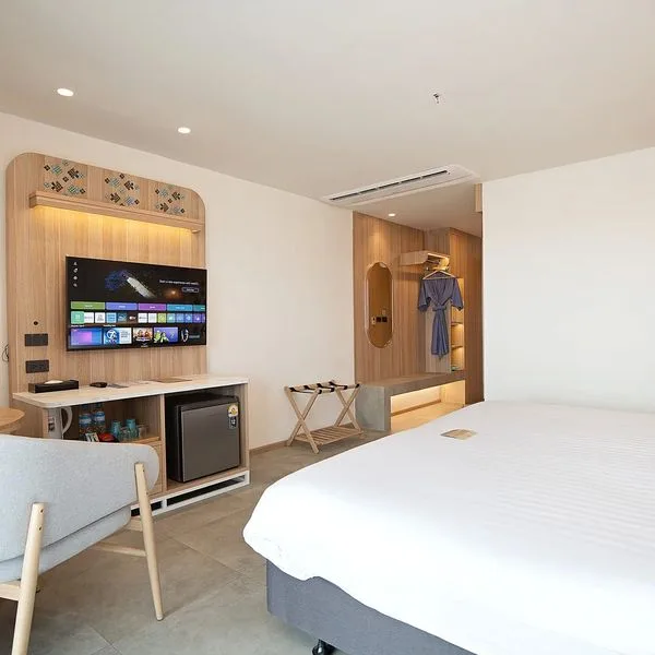 Jomtien Thani - zdjęcie 5