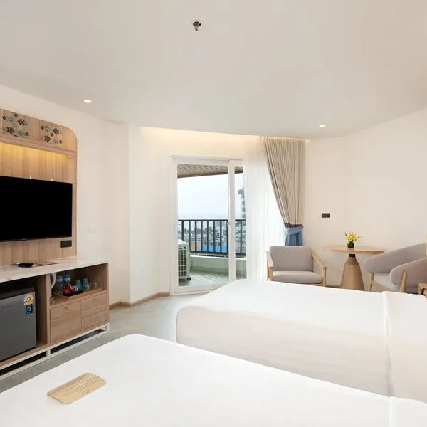 Jomtien Thani - zdjęcie 3