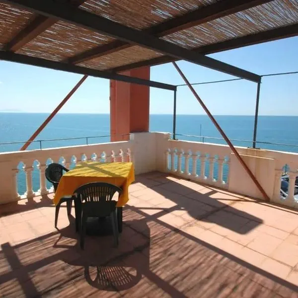 Baia del Sorriso - zdjęcie 2