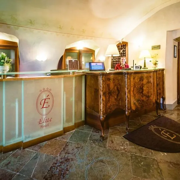 Elite (Praga) - zdjęcie 2