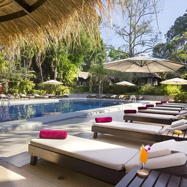 Let's Hyde Resort & Villas