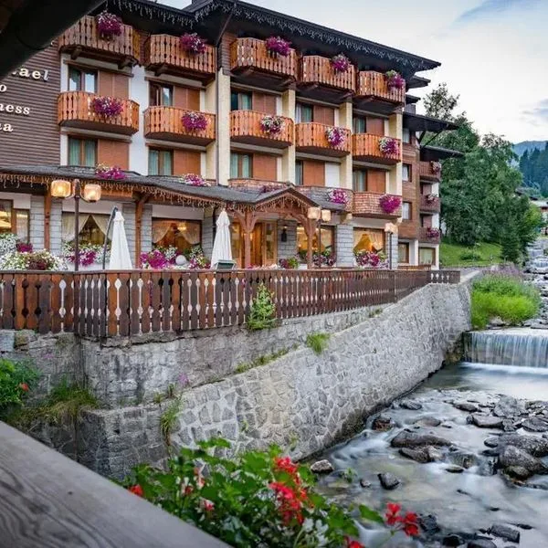 St. Raphael - zdjęcie 2