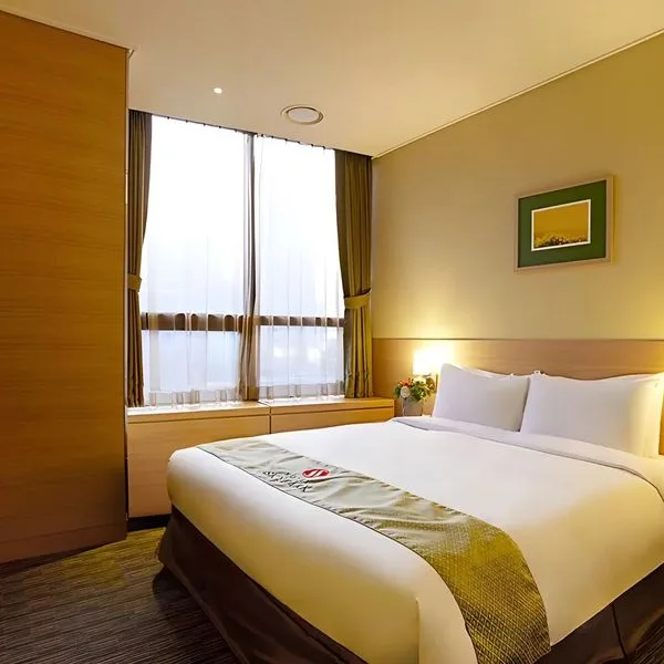 Skypark Central Myeongdong - zdjęcie 5