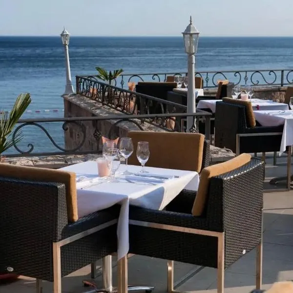 Astoria Butique - zdjęcie 4