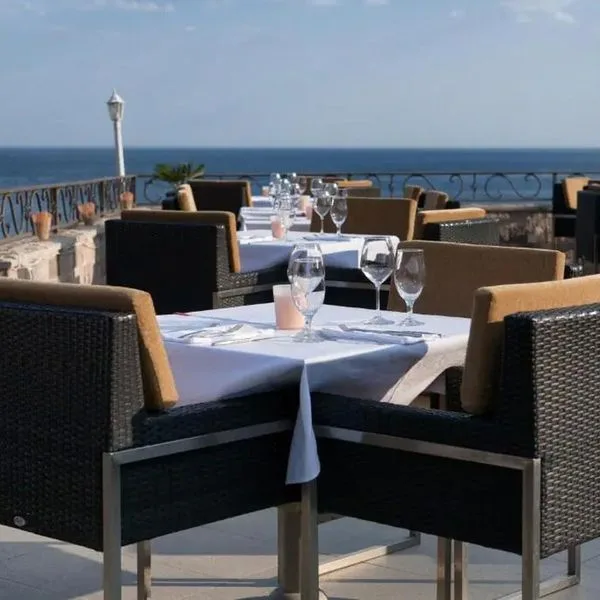 Astoria Butique - zdjęcie 5