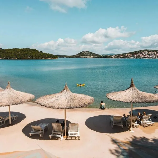 Borovnik (Tisno) - zdjęcie 3