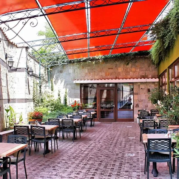 Kiparisite - zdjęcie 2