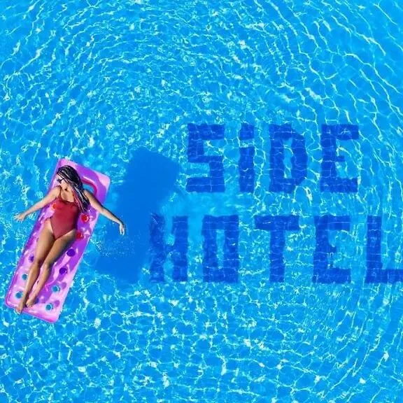 Side Beach Club