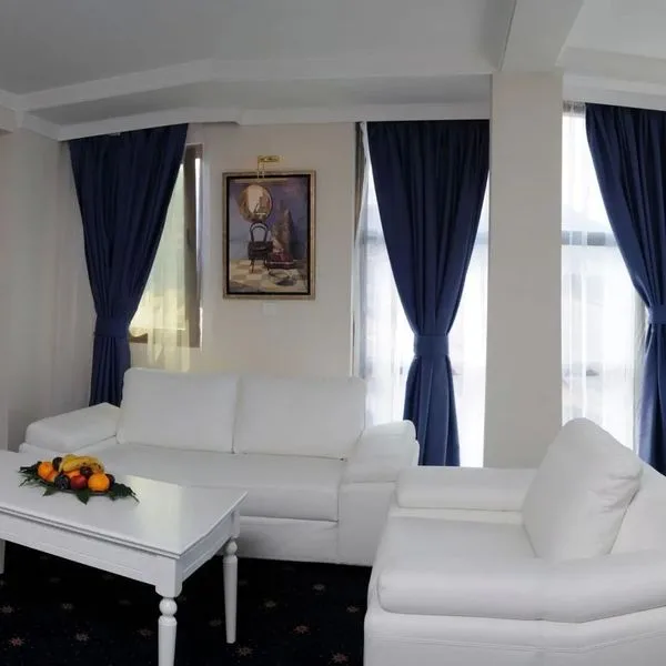 Millenium Palace - zdjęcie 3