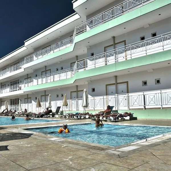 Chrissys Paradise (ex Felicity) - zdjęcie 3