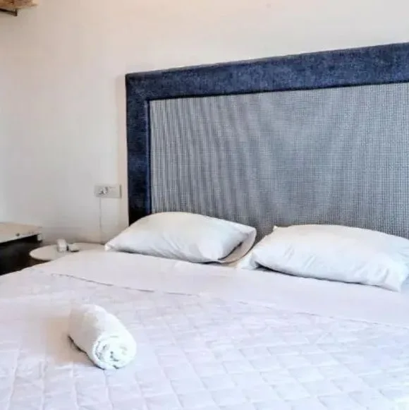 Anamar Santorini - zdjęcie 5