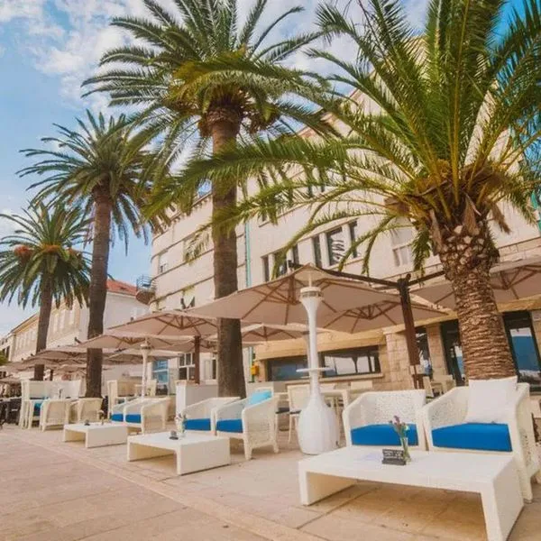 Astoria Tivat - zdjęcie 2