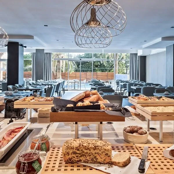 Ami Budva (ex. Melia Budva Petrovac) - zdjęcie 2