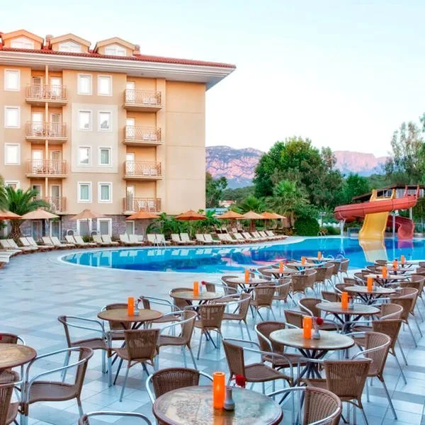 Akka Claros - zdjęcie 3