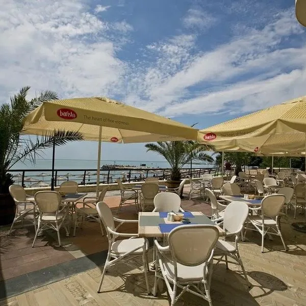 Royal Grand Hotel & Spa - zdjęcie 2