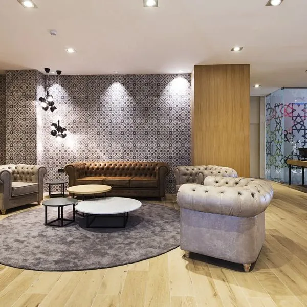 Catalonia Giralda - zdjęcie 2