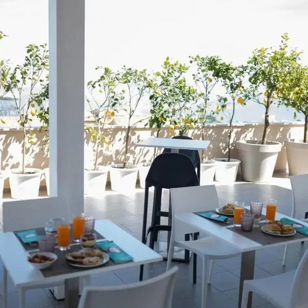 Middle Town Palace Tropea - zdjęcie 2