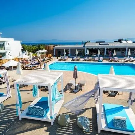 Harmony Crest Resort & Spa