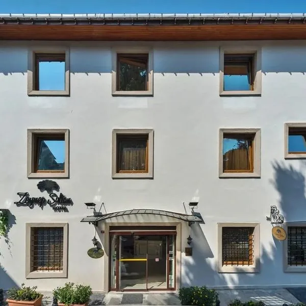 Zeynep Sultan - zdjęcie 3