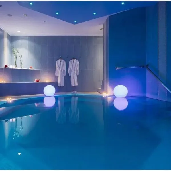 Ona Hollywood Mirage - zdjęcie 5