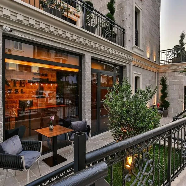 Tate (Budva) - zdjęcie 2